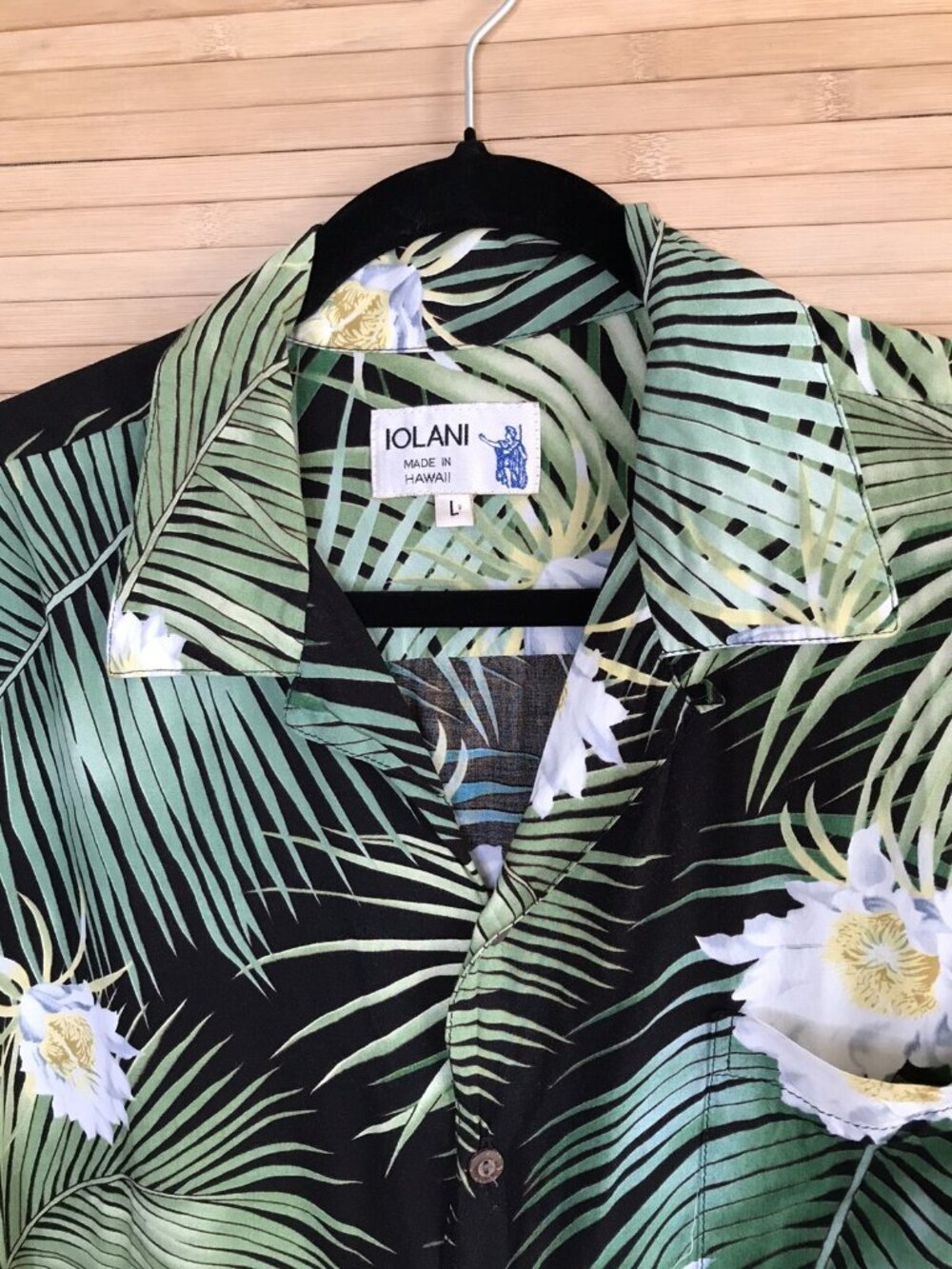 IOLANI Hawaiian Shirt Vintage sz L Short Sleeve Black Green Floral Front Pocket - Picture 2 of 7